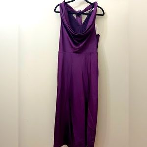 Beautiful scoop neck dress eggplant purple. Tie in back.